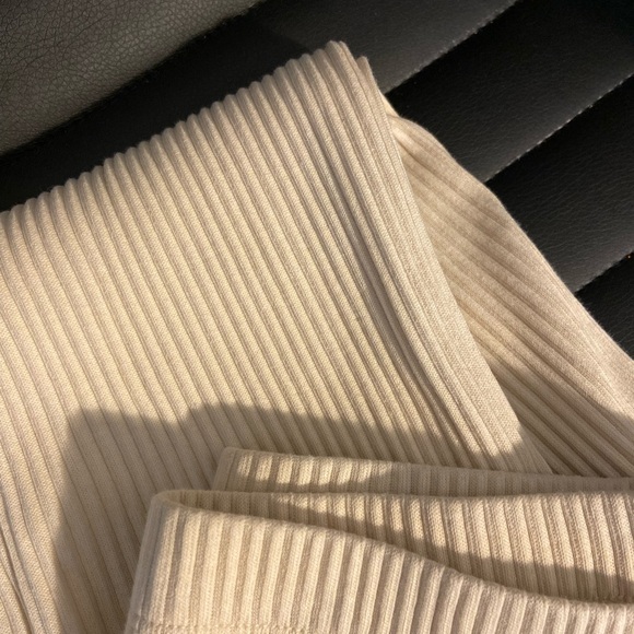 KOTN ribbed lounge pants beige - medium - Picture 3 of 4